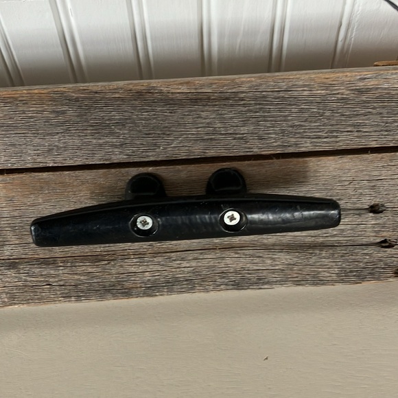 Rustic Farmhouse Natural Wood Board With Cast Iron Hooks Ready To Hang - Picture 4 of 13